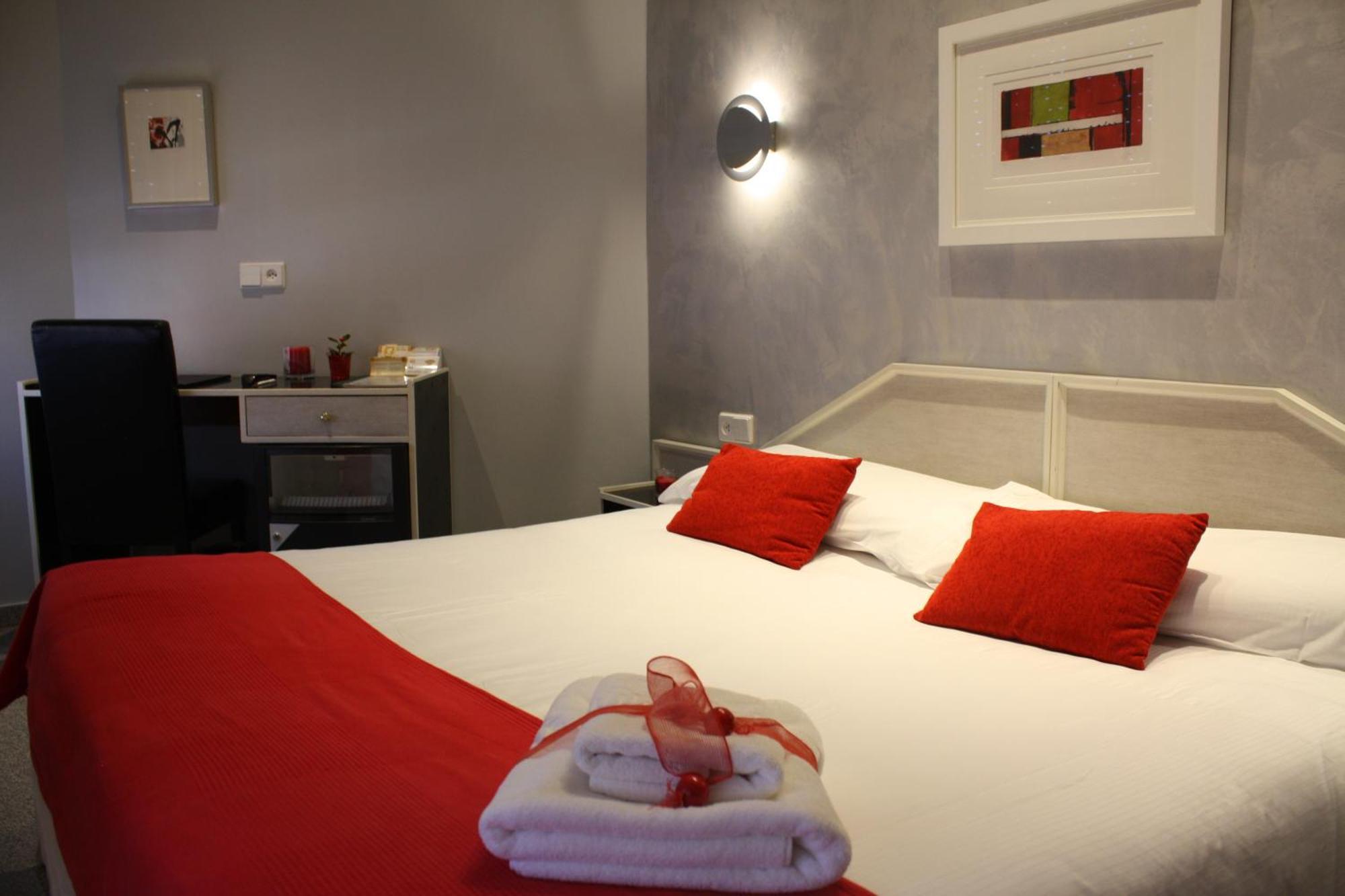 Hostal Paris Valladolid Dış mekan fotoğraf