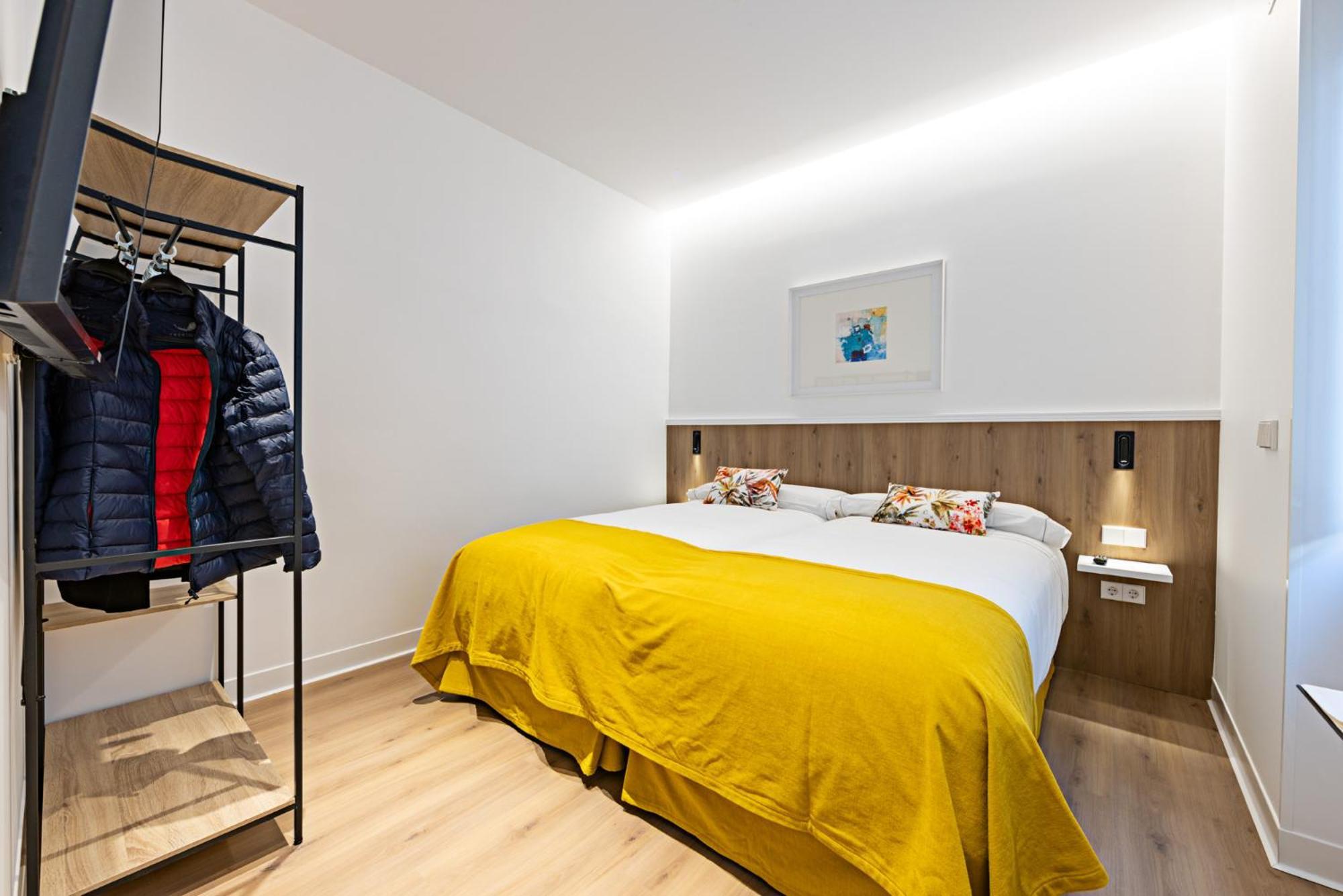 Hostal Paris Valladolid Dış mekan fotoğraf