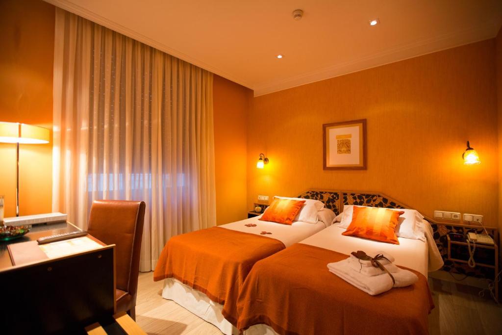 Hostal Paris Valladolid Dış mekan fotoğraf